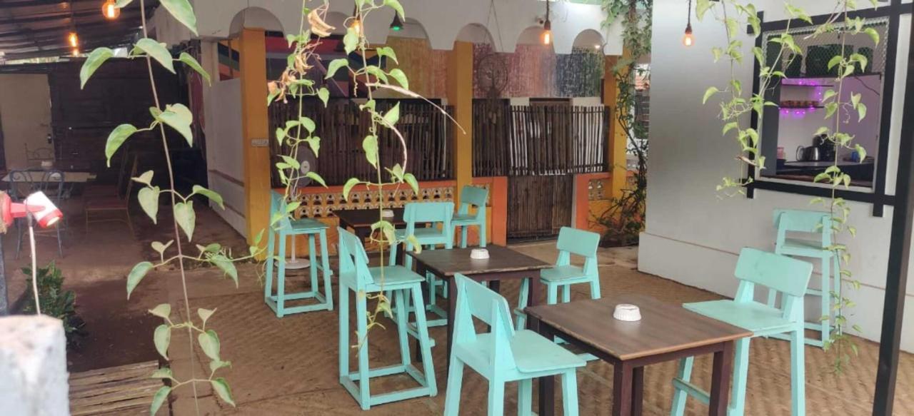 Green Rover Hostel By Gypstead Vagator Esterno foto